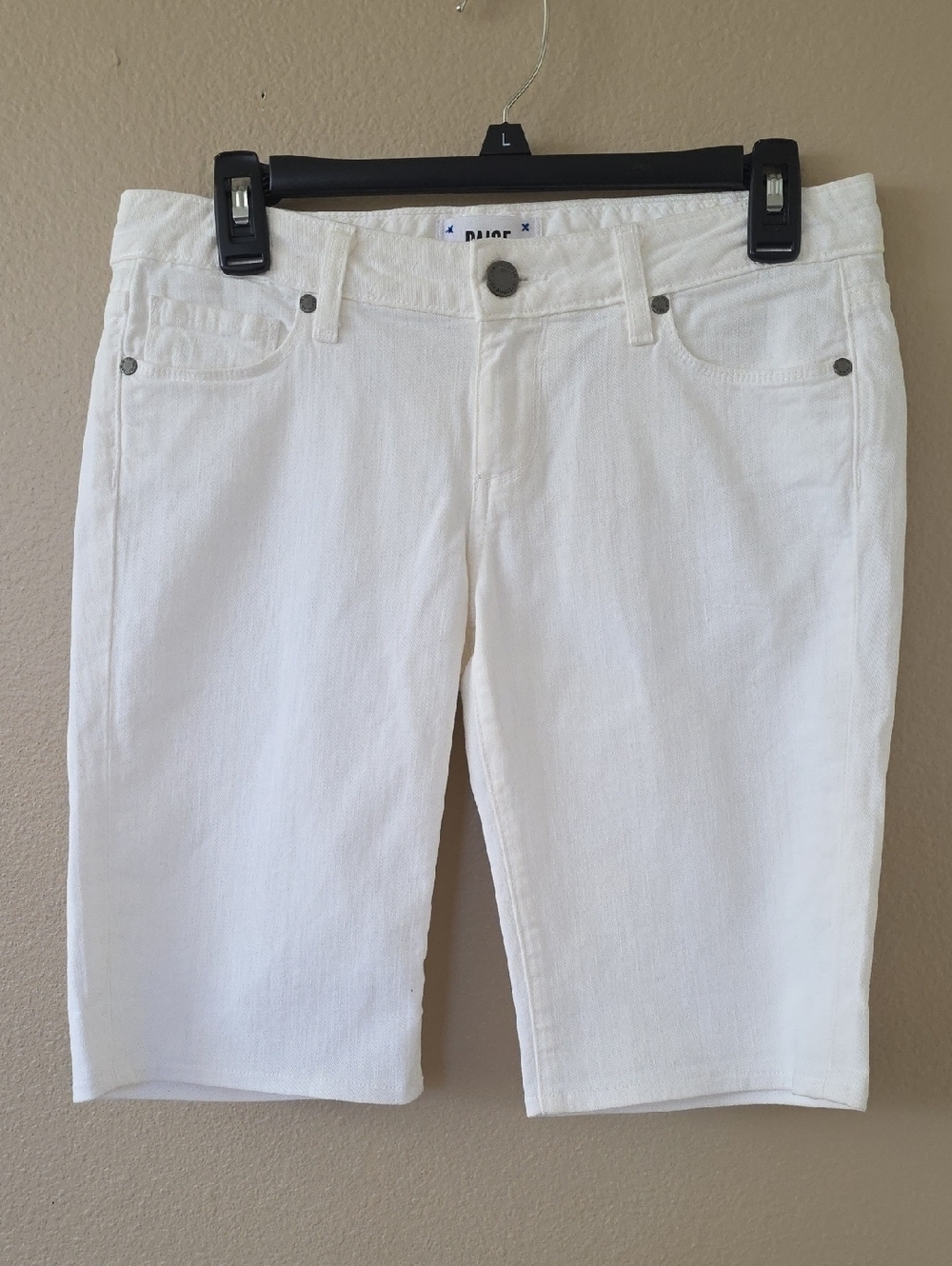 PAIGE Womens Optic White Denim Bermuda Shorts - Size 26